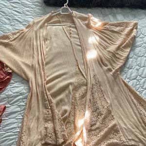 Kimono Cardigan size Medium Very good condition